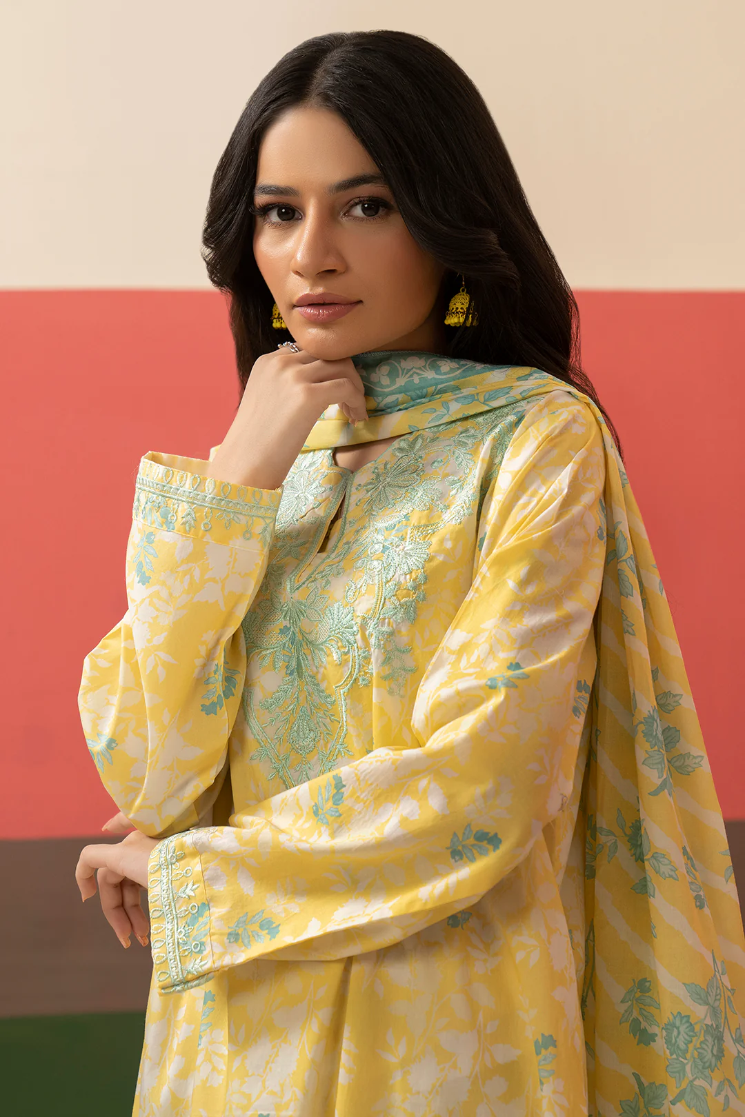 Embroidered Kurta Dupatta Trouser - 1831 - Image 4