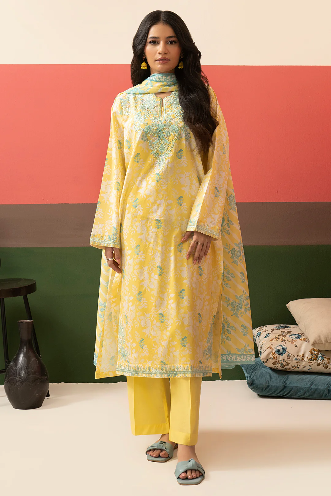 Embroidered Kurta Dupatta Trouser - 1831 - Image 7