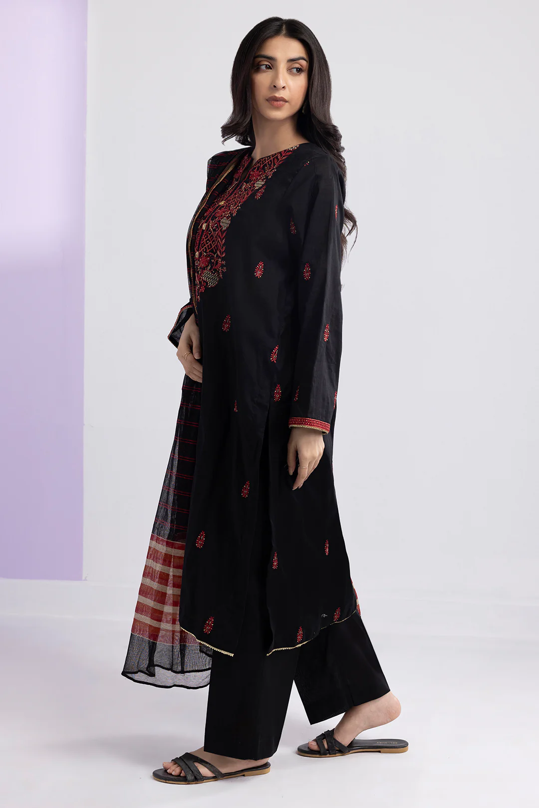 Embroidered Kurta Dupatta Trouser - 1869 - Image 4