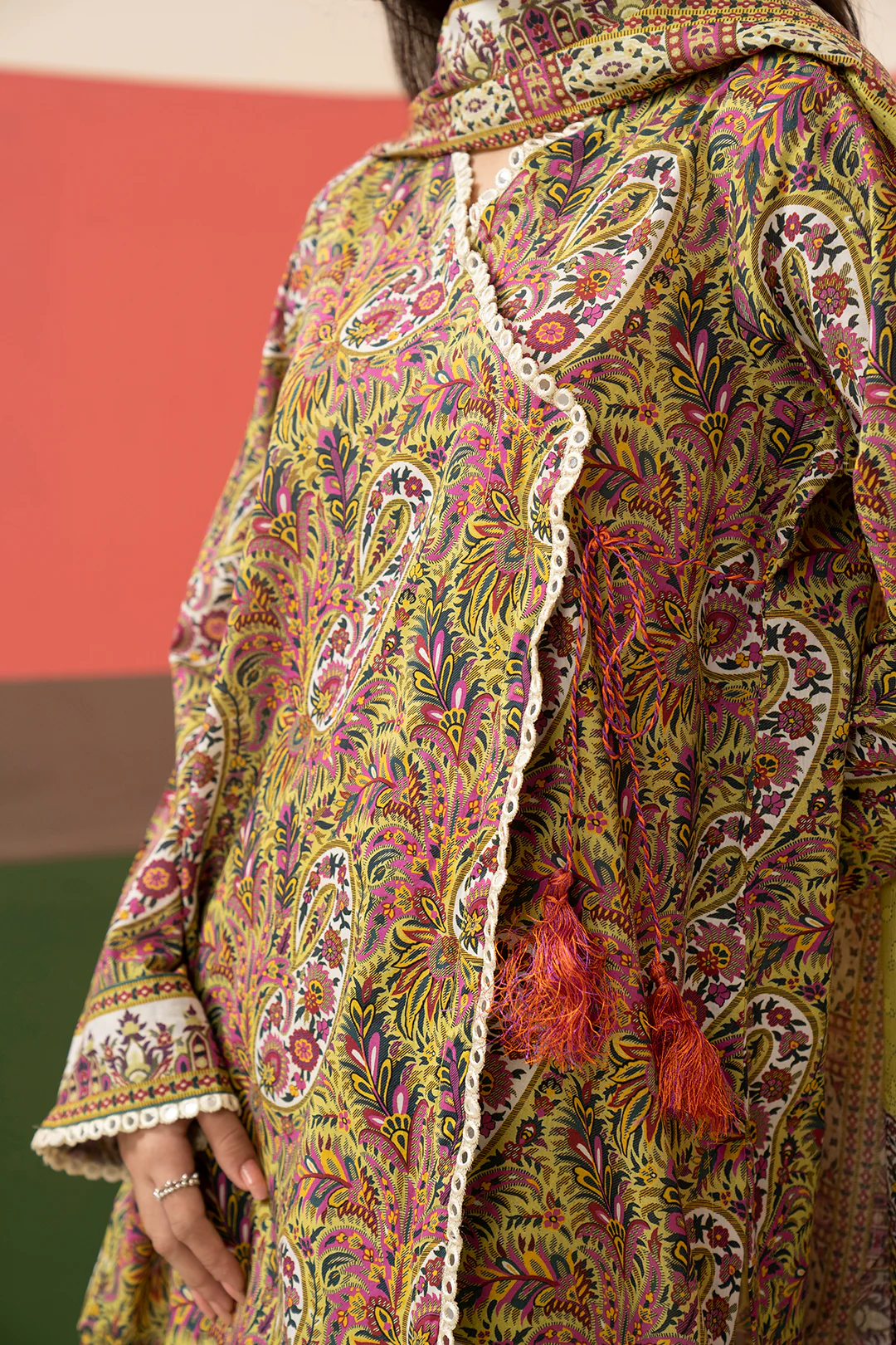 Kurta Dupatta Trouser - 1932 - Image 5