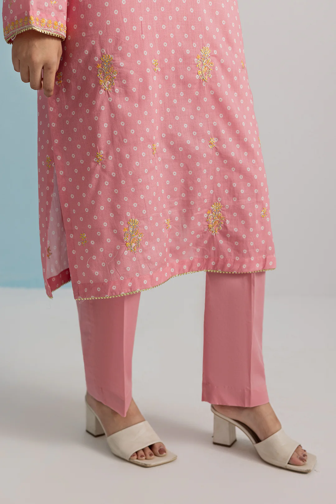 Embroidered Kurta Dupatta Trouser - 1937 - Image 7