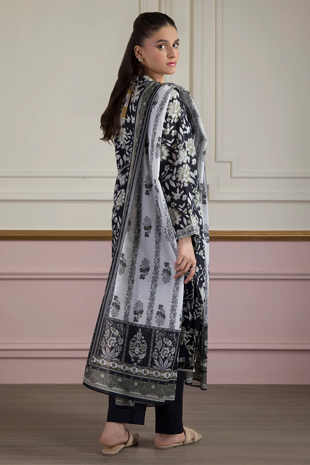 Kurta Dupatta Trouser - 2191 - Image 4