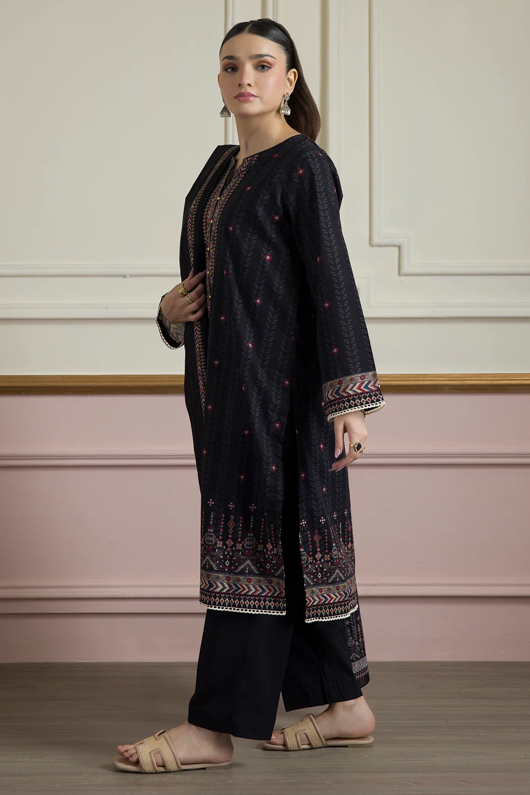 Kurta Dupatta Trouser - 2192 - Image 9
