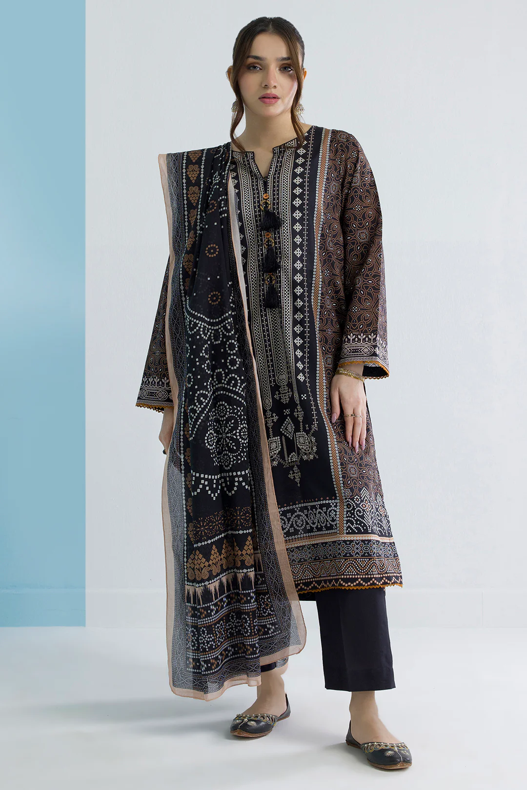 Kurta Dupatta Trouser - 2195 - Image 6