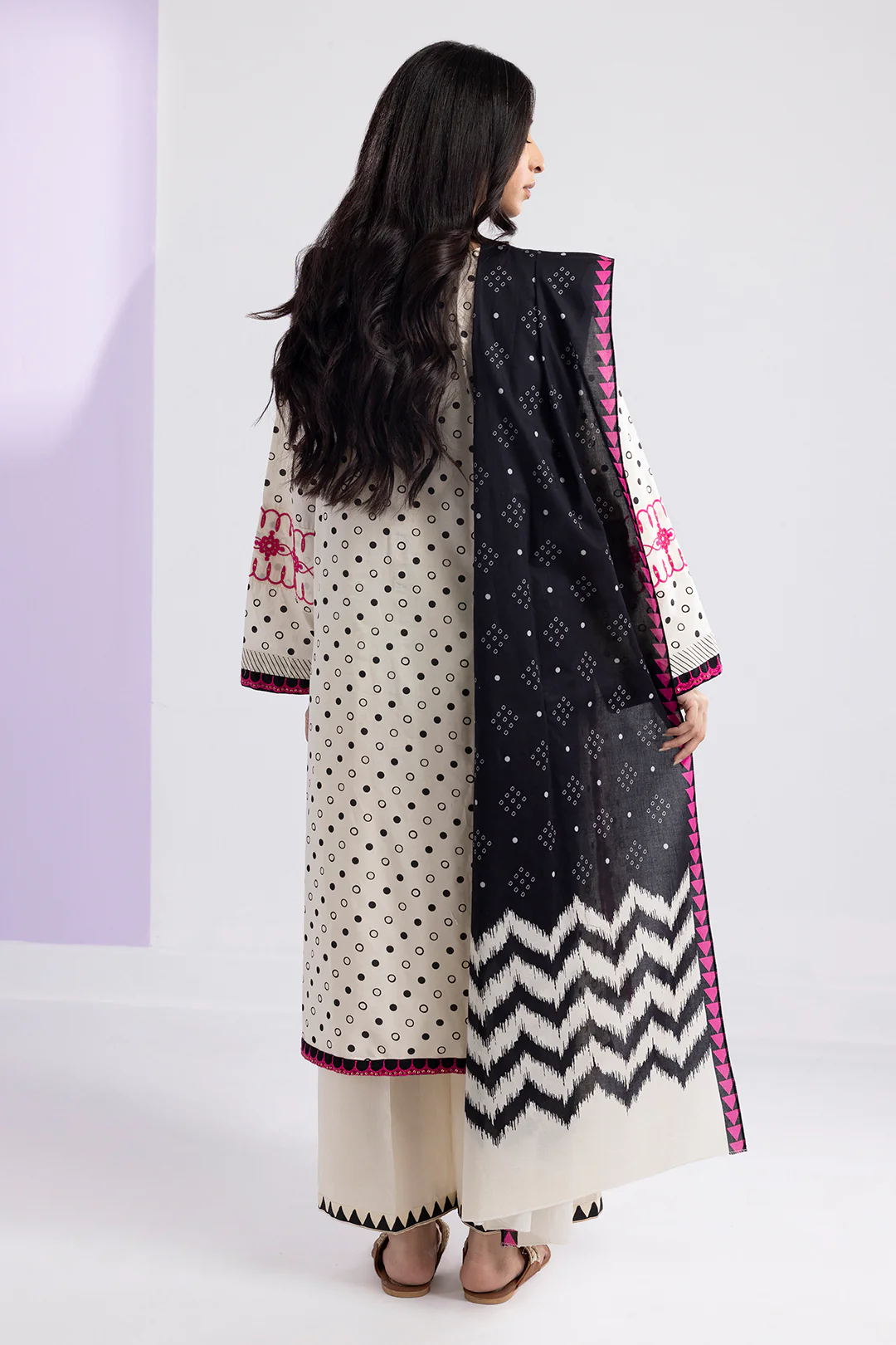 Embroidered Kurta Dupatta Trouser - 2532 - Image 6