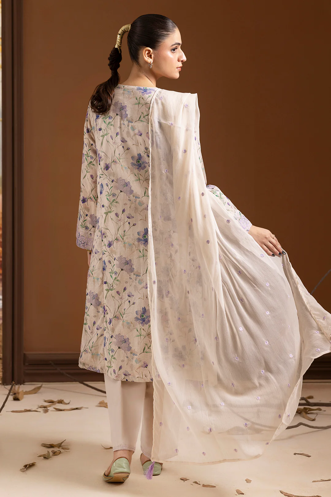 Embroidered Kurta Dupatta Trouser - 2639 - Image 10