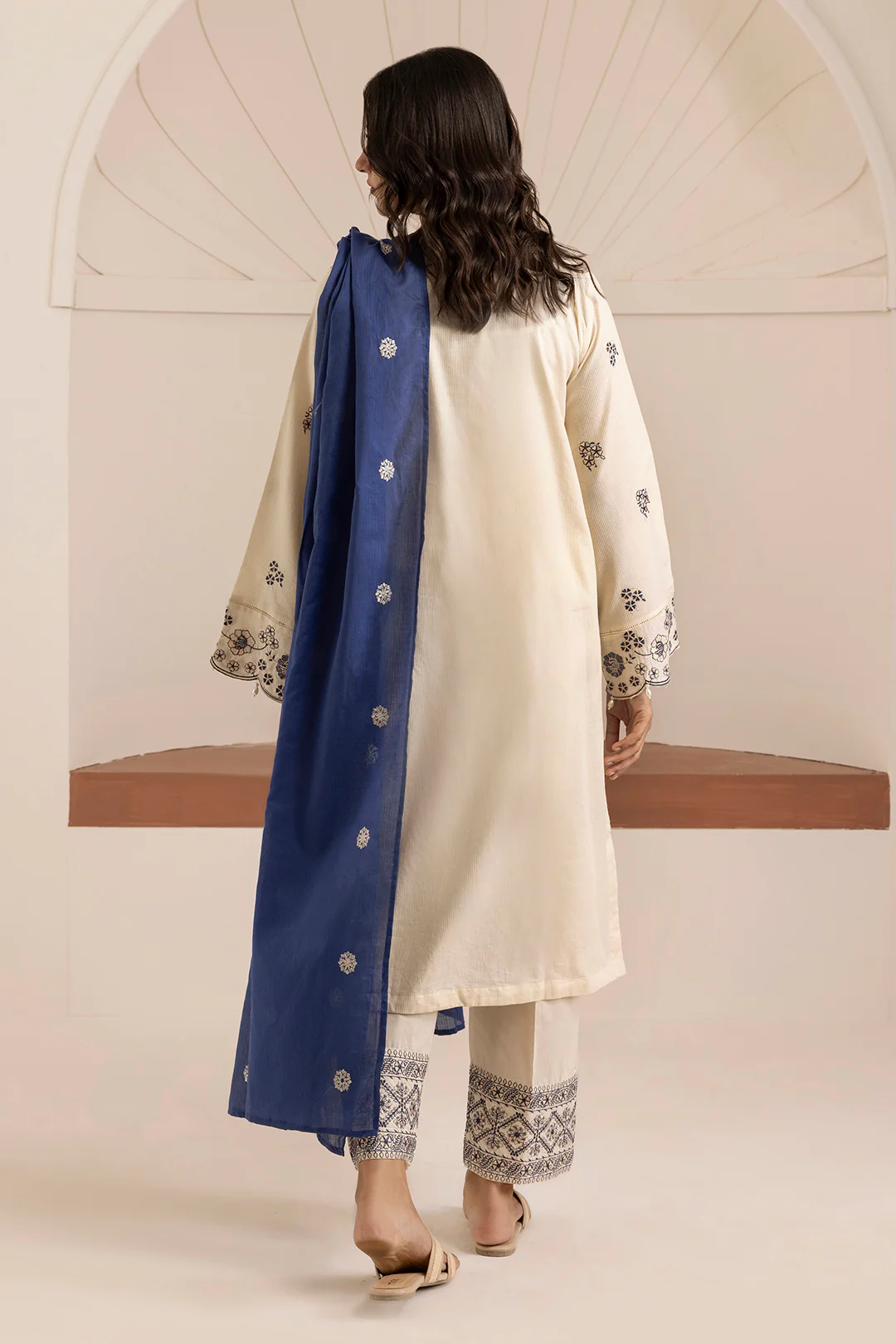 Embroidered Kurta Dupatta Trouser - 2836 - Image 7