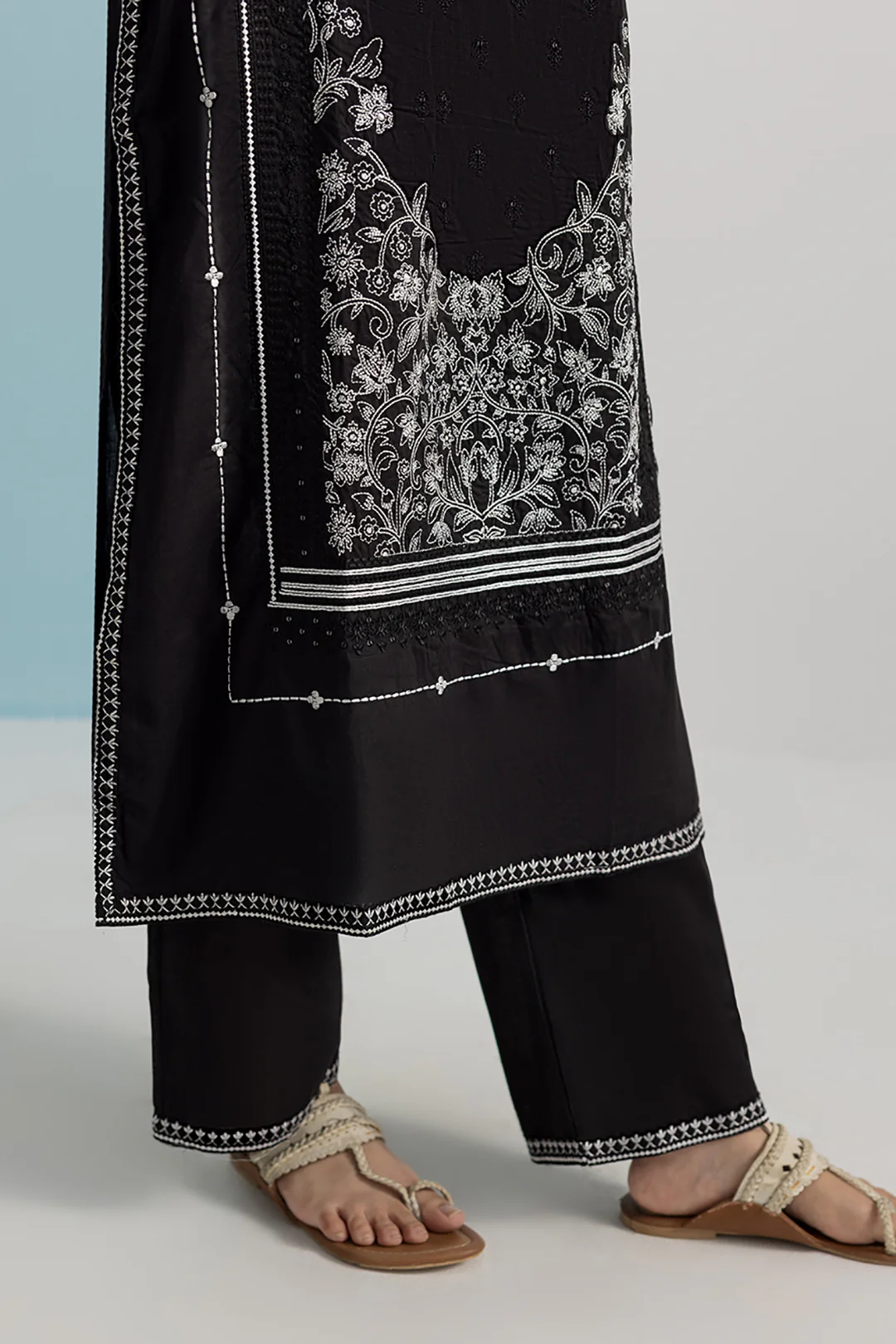Embroidered Kurta Dupatta Trouser - 2838 - Image 6