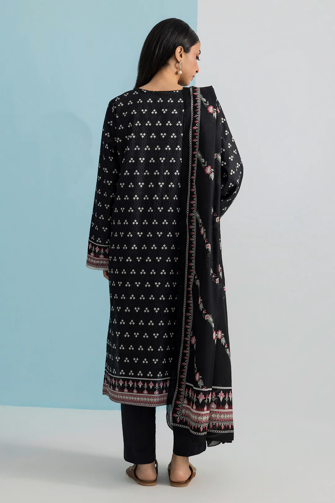 Kurta Dupatta Trouser - 2152 - Image 8