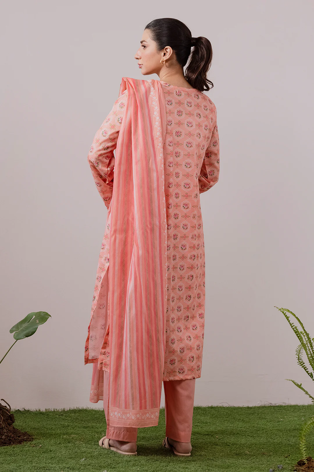 Kurta Dupatta Trouser - 2160 - Image 7