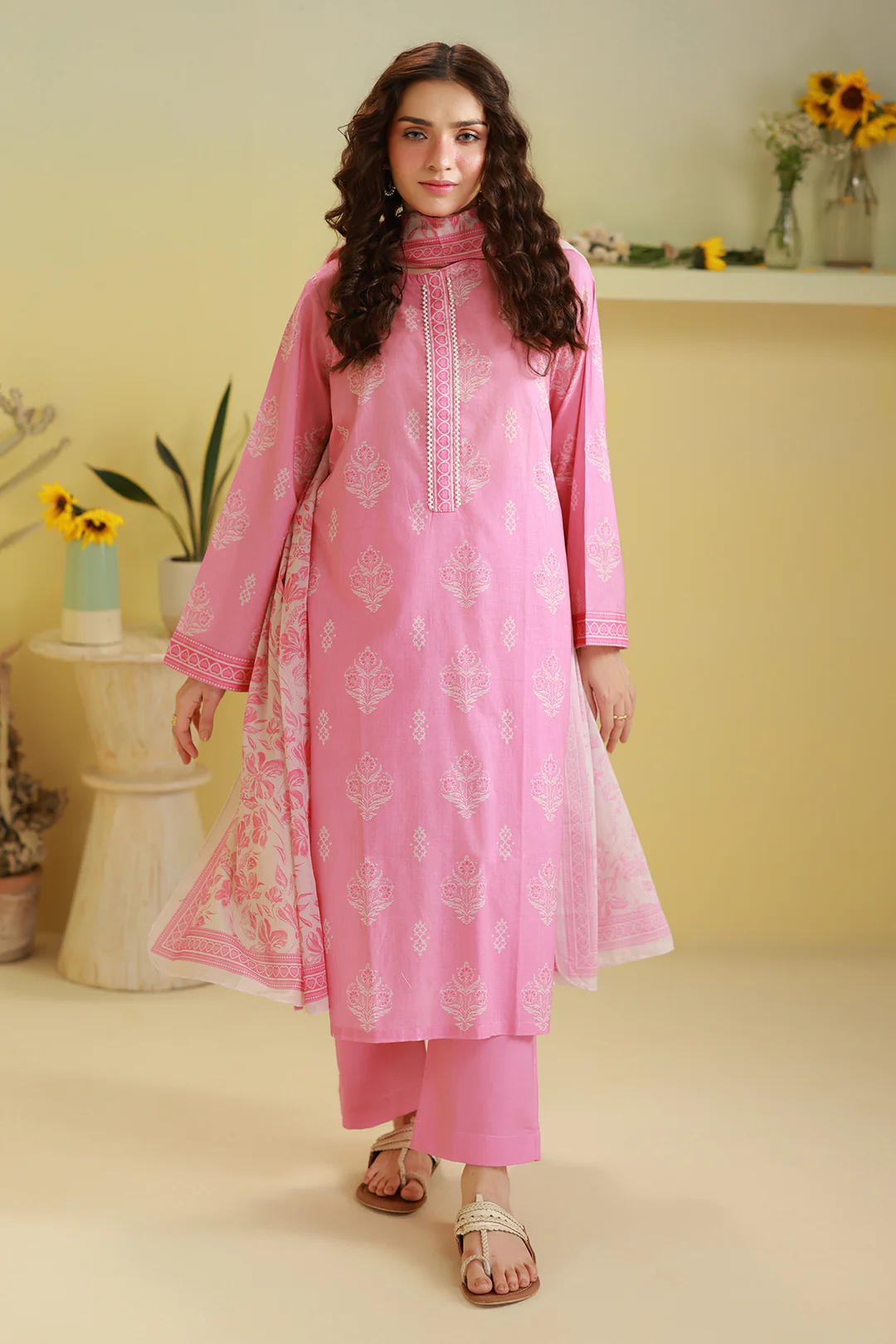 Kurta Dupatta Trouser - 2178 - Image 3