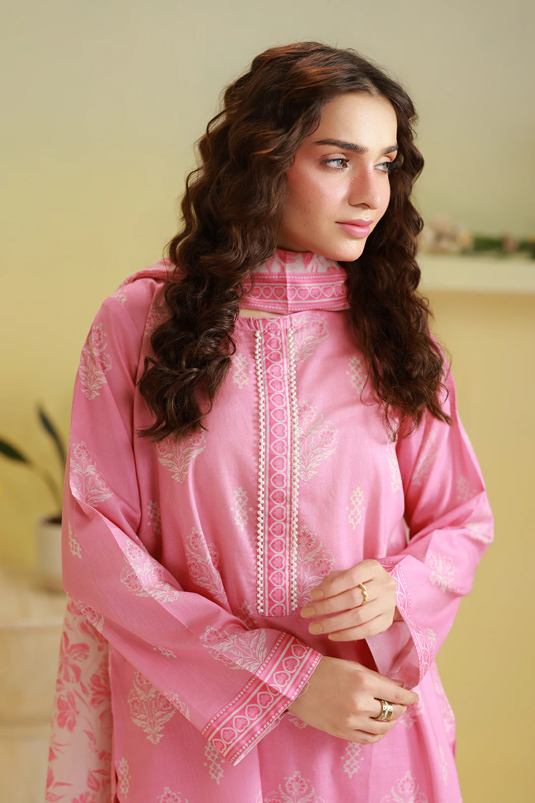 Kurta Dupatta Trouser - 2178 - Image 4