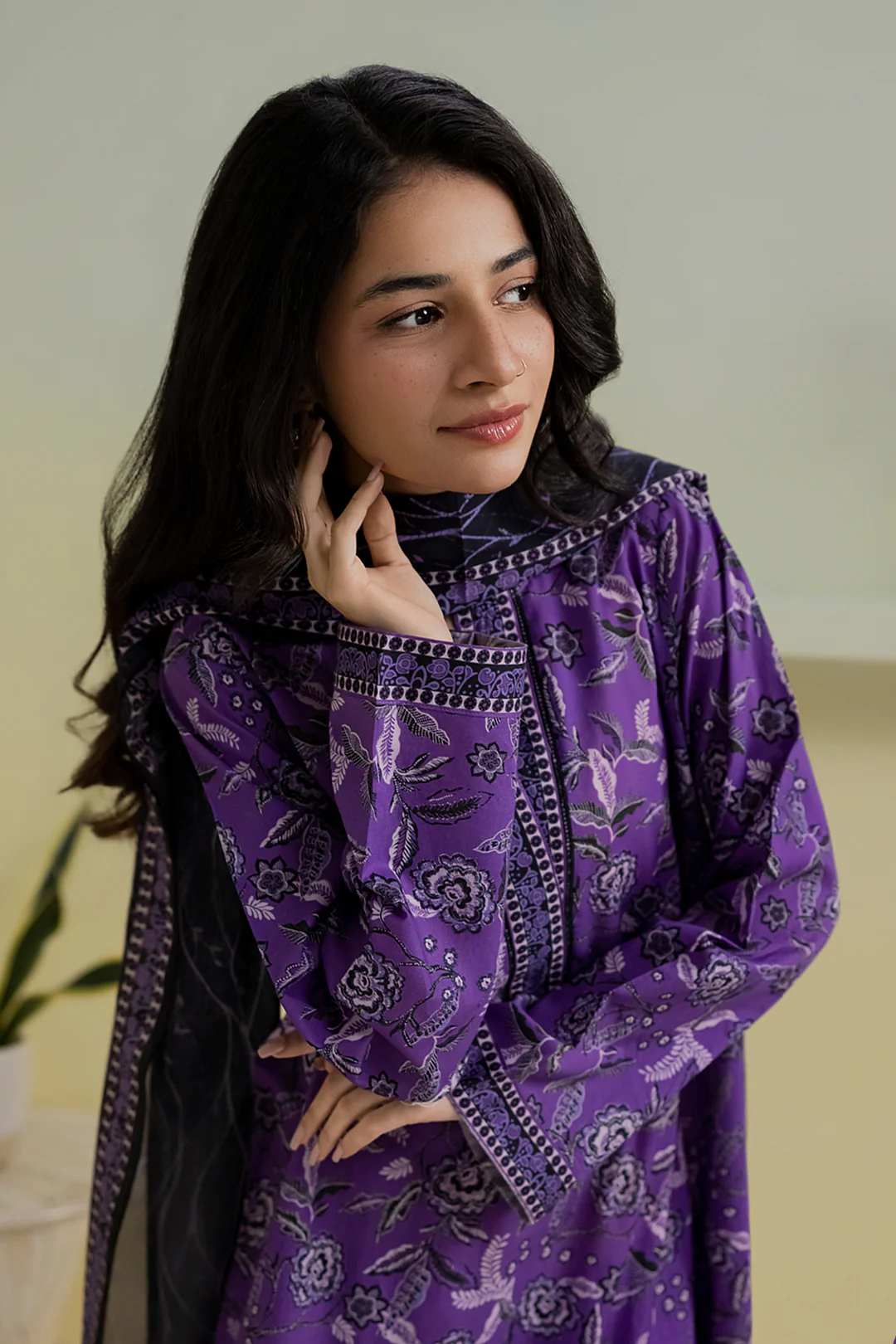 Kurta Dupatta Trouser - 2444 - Image 3