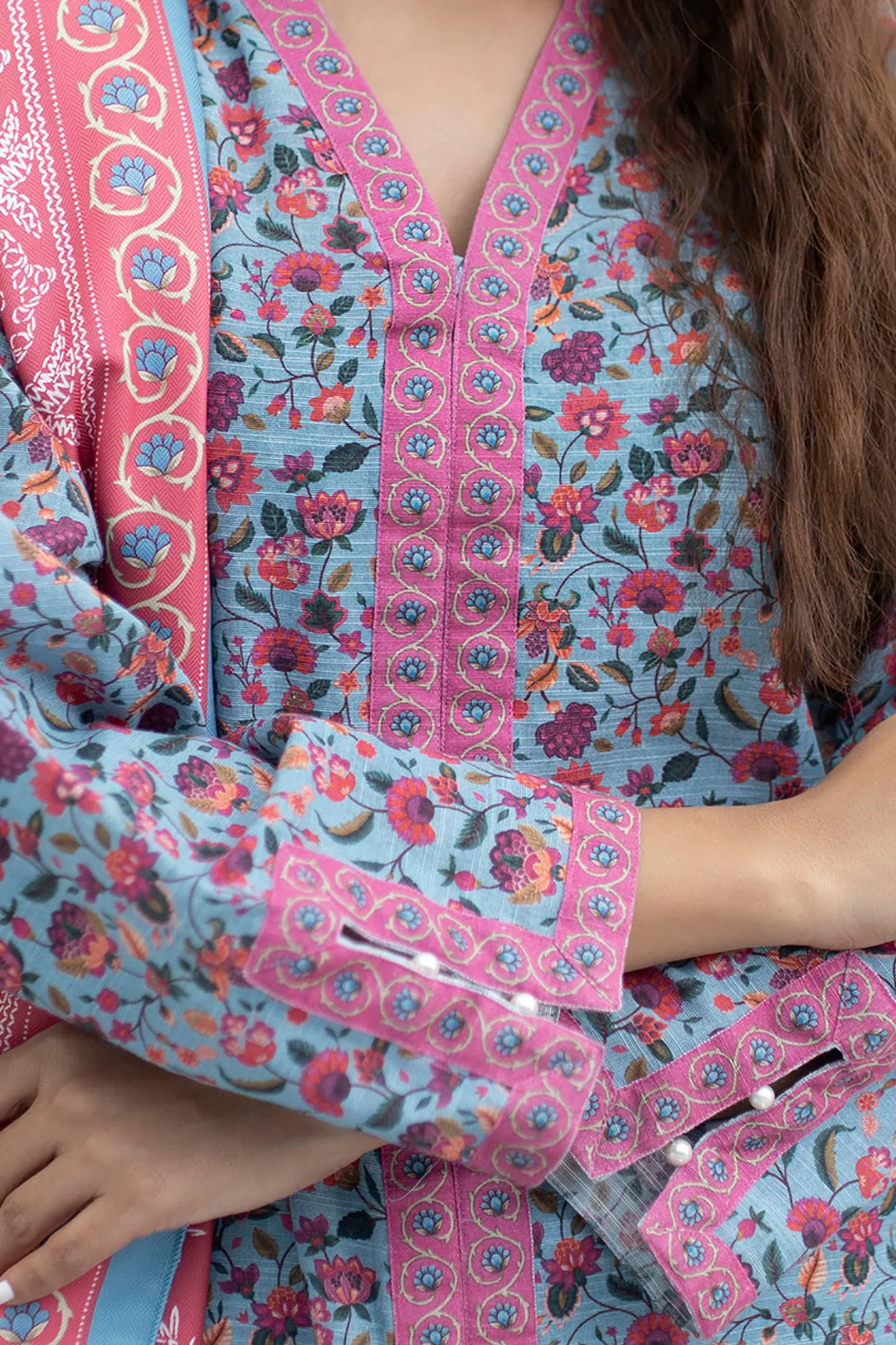 Kurta Dupatta Trouser - 1541 - Image 4