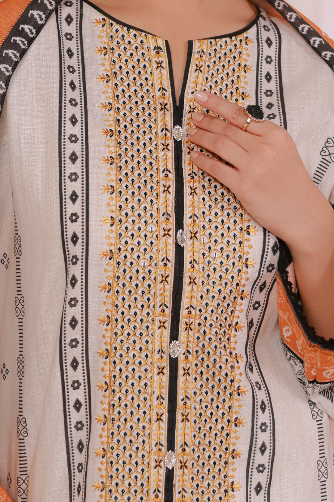 Embroidered Kurta Dupatta Trouser - 2953 - Image 5
