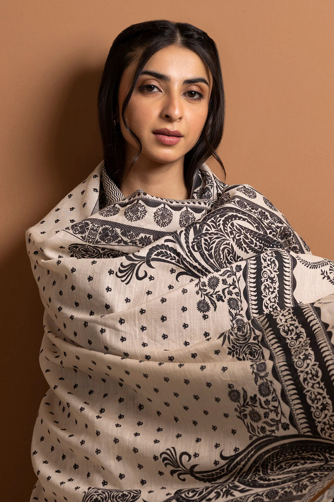 Embroidered Kurta Dupatta Trouser - 3014 - Image 8
