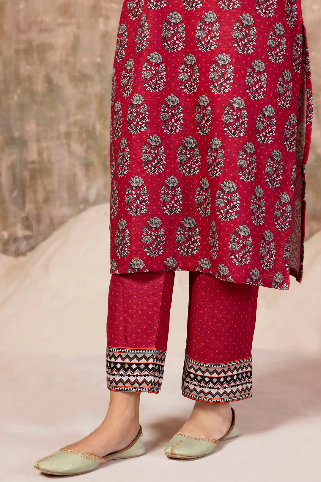 Kurta Dupatta Trouser - 3117 - Image 9