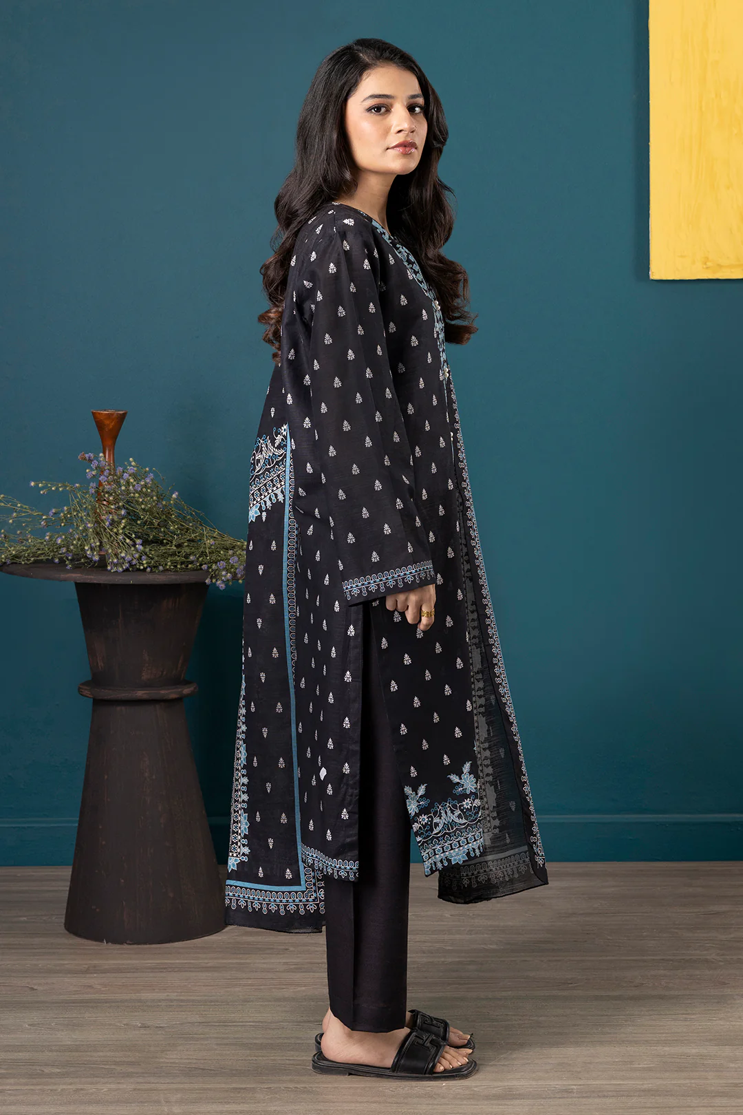 Kurta Dupatta Trouser - 2703 - Image 10