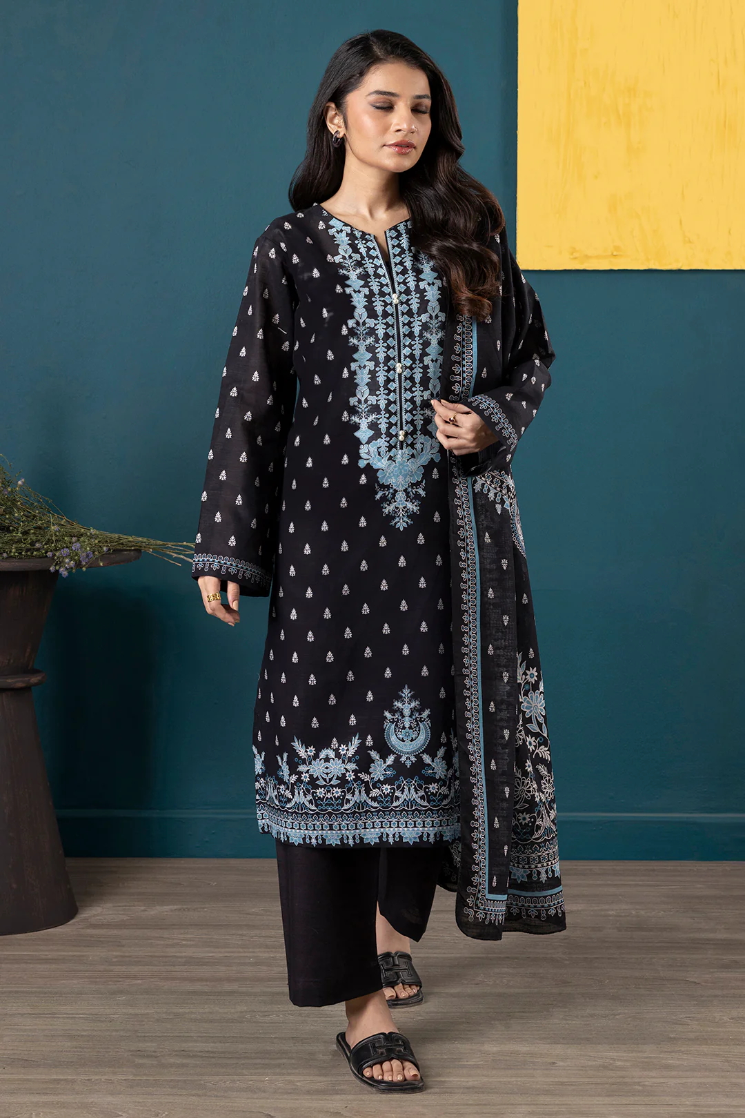 Kurta Dupatta Trouser - 2703 - Image 7