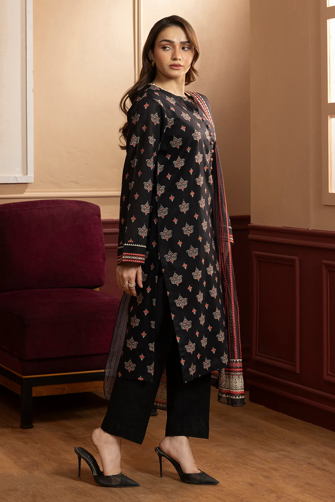 Kurta Dupatta Trouser - 2776 - Image 3