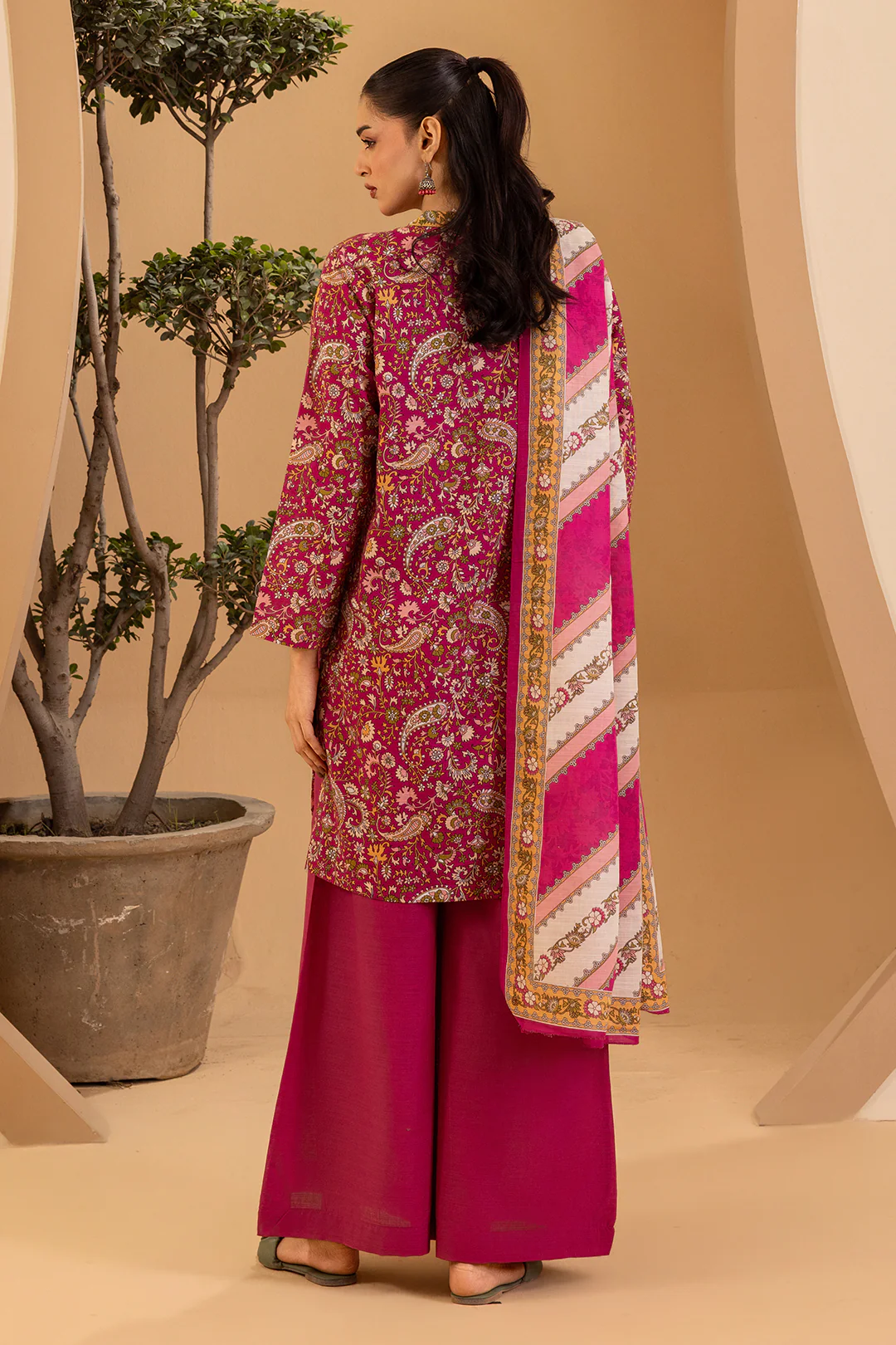 Kurta Dupatta Trouser - 2785 - Image 11