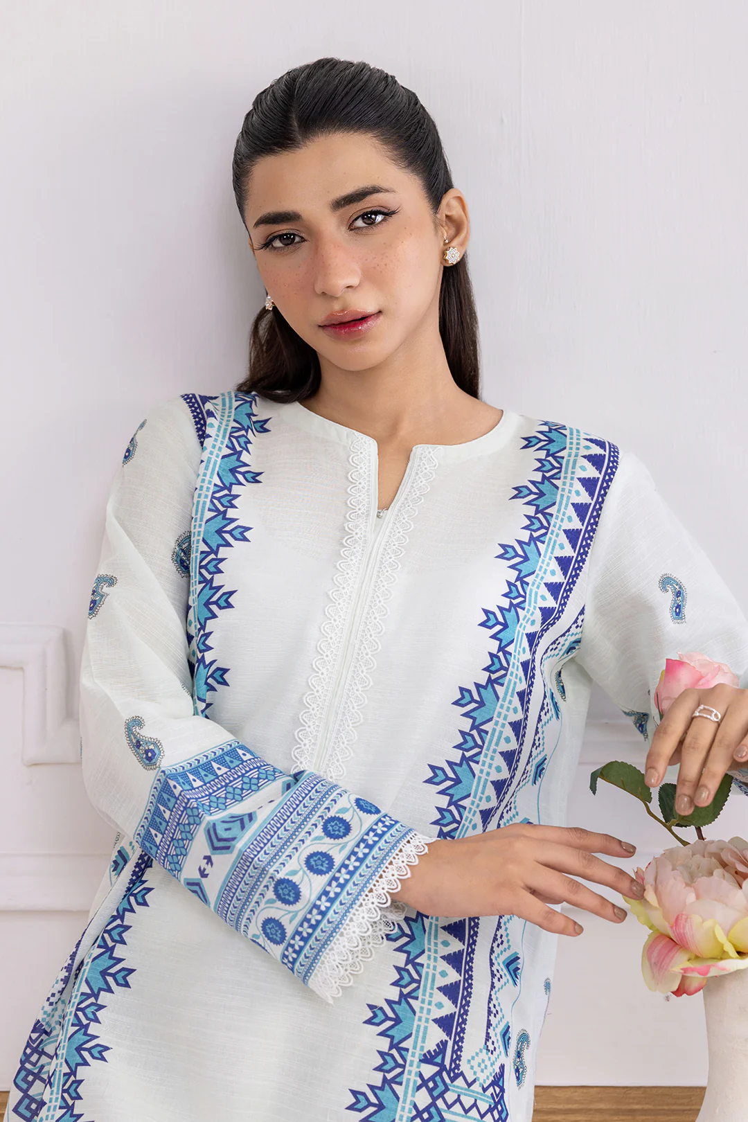 Kurta Dupatta Trouser - 2868 - Image 2