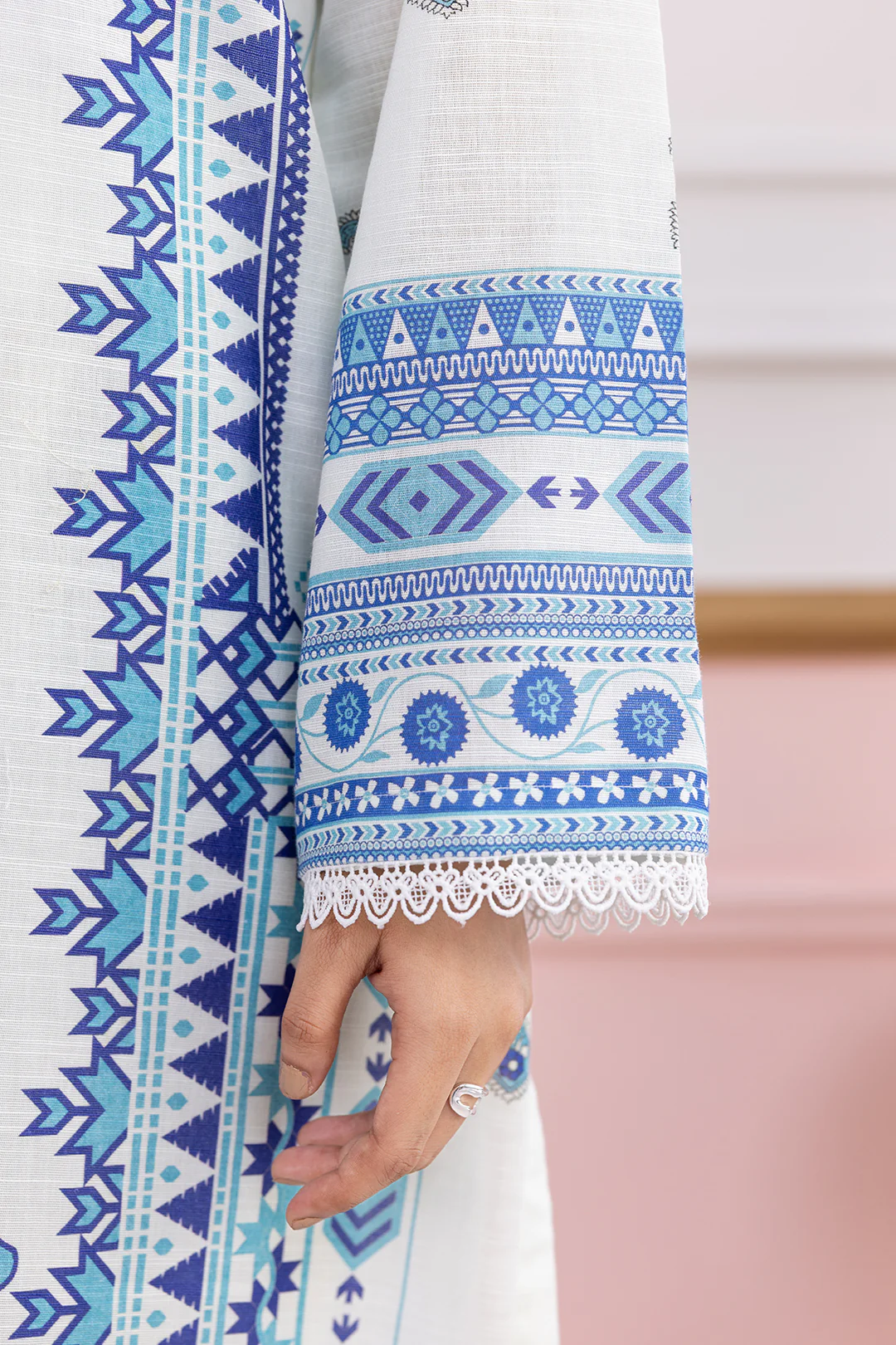 Kurta Dupatta Trouser - 2868 - Image 6