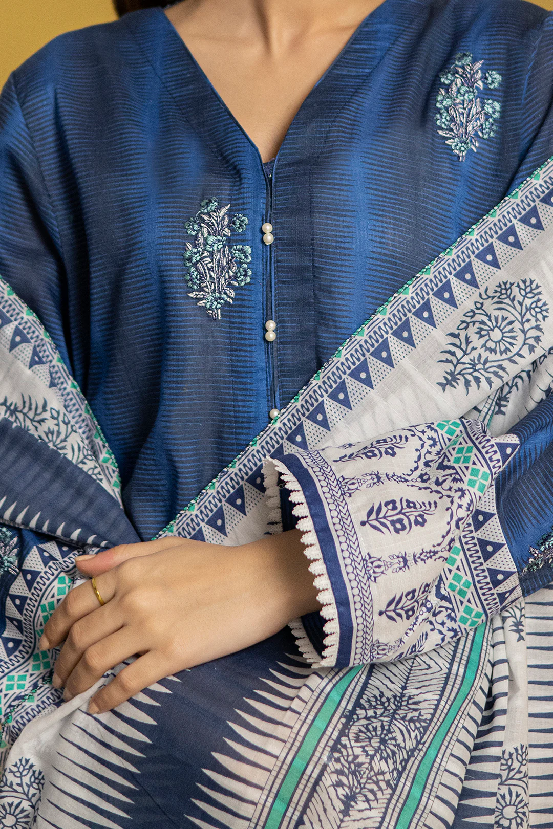 Embroidered Kurta Dupatta - 2881 - Image 3
