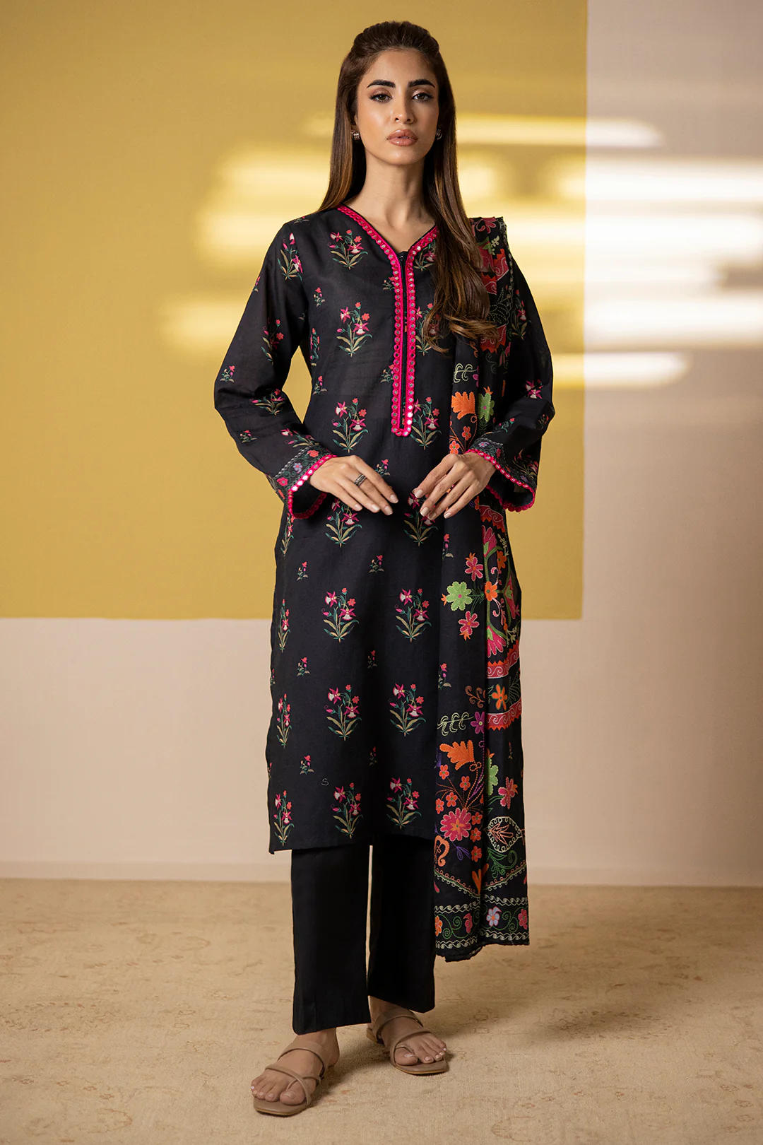 Kurta Dupatta - 3197 - Image 3