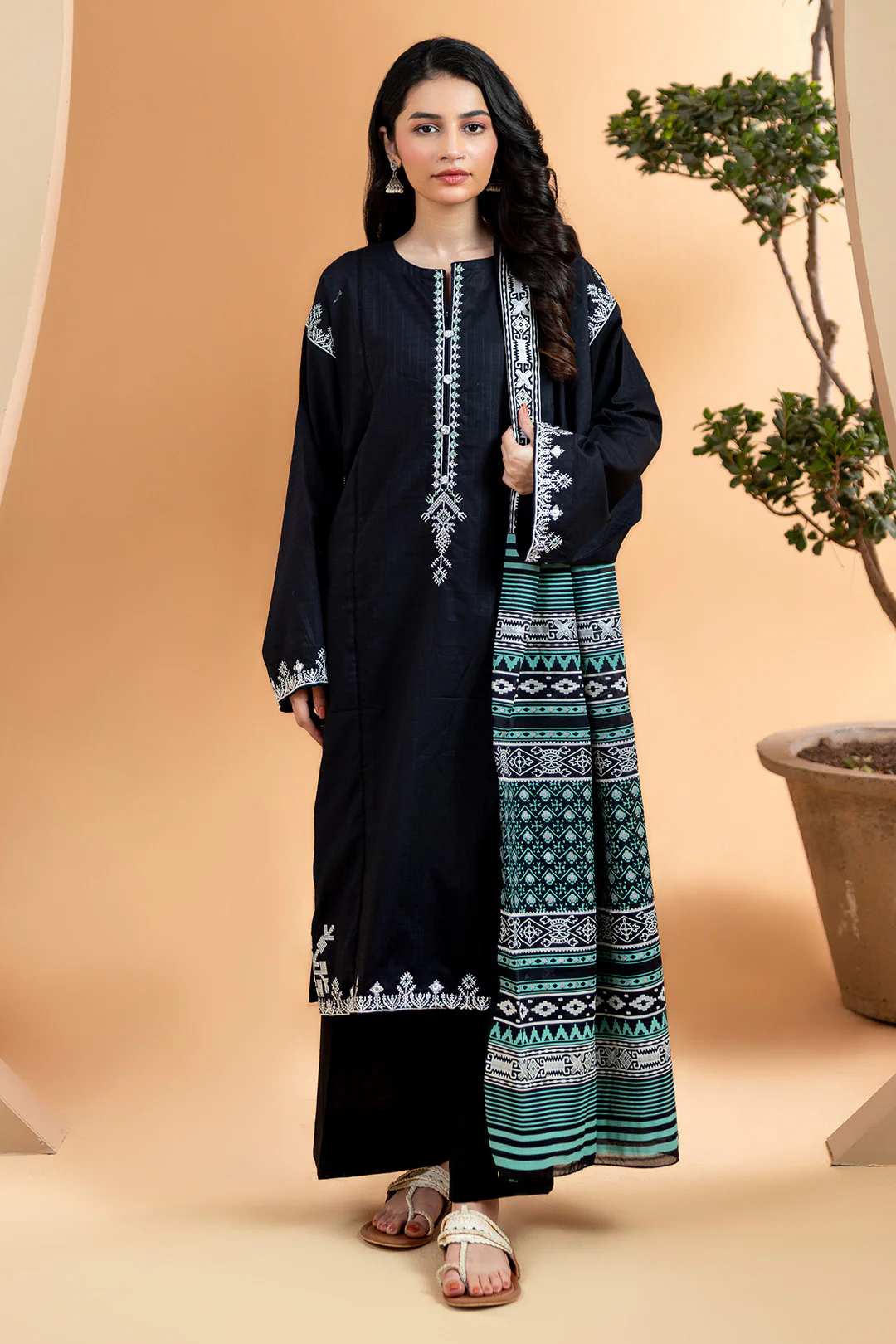 Embroidered Kurta Dupatta - 2505 - Image 2