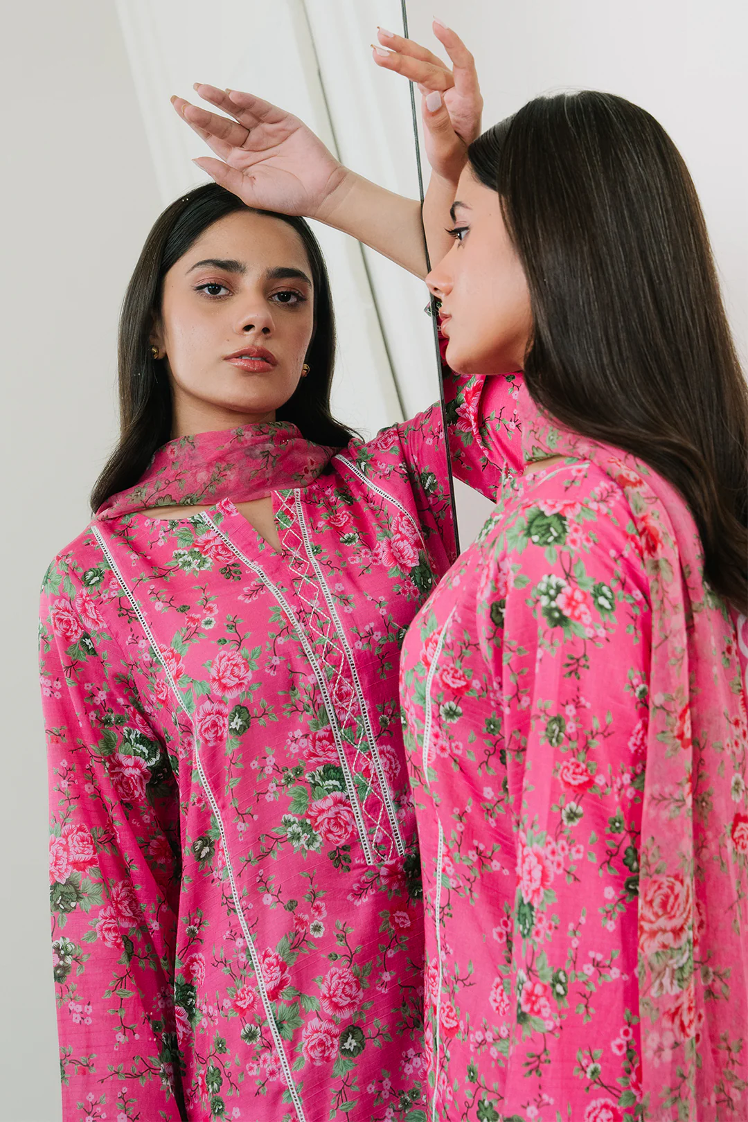Kurta Dupatta - 1689 - Image 3