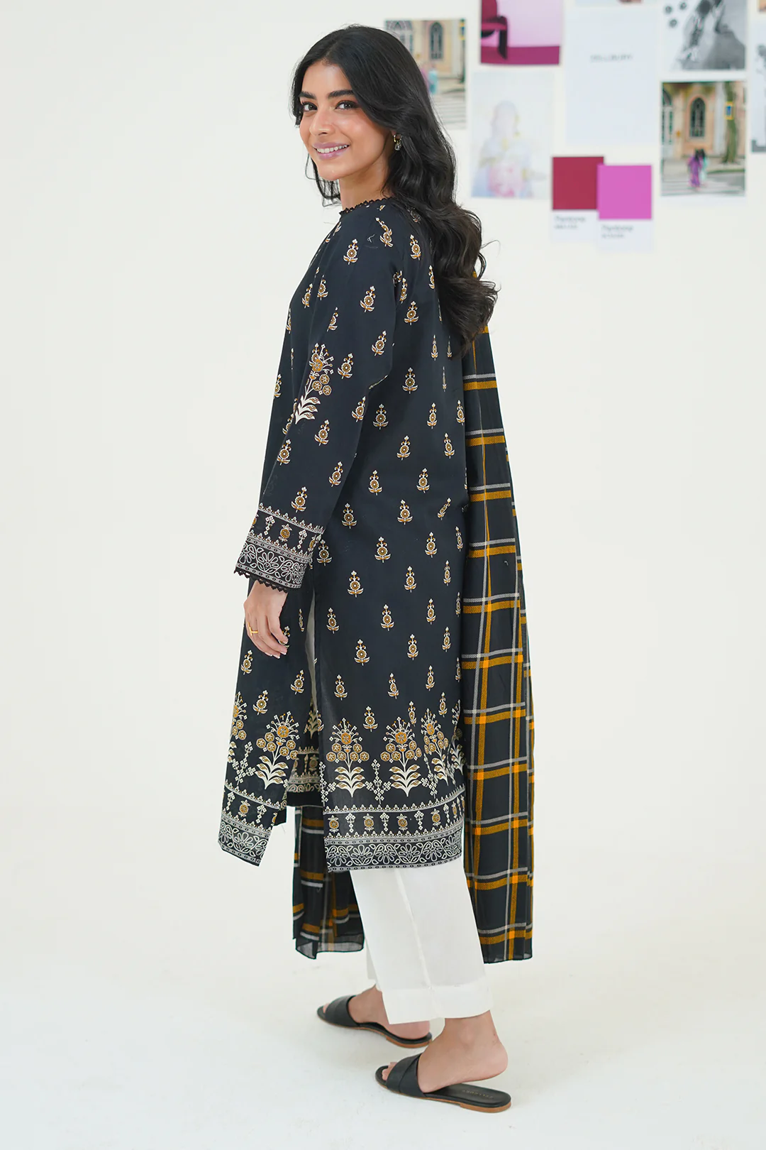 Kurta Dupatta - 1699 - Image 6