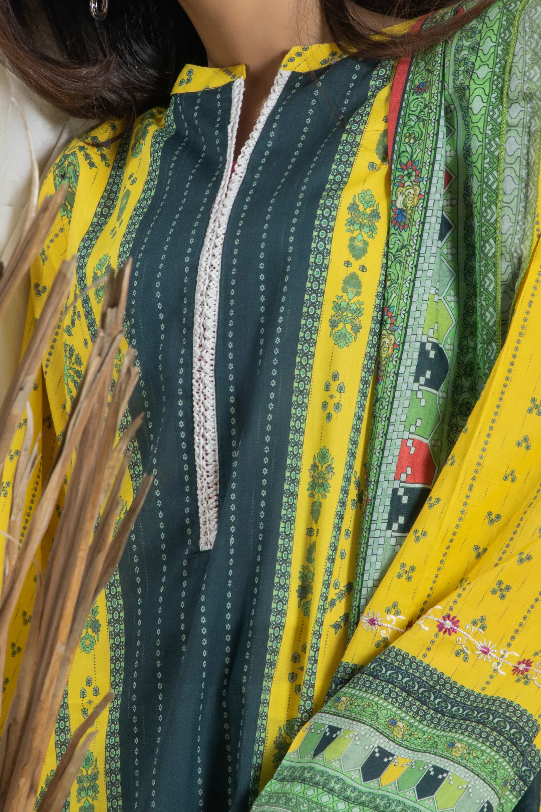 Embroidered Kurta Dupatta - 1901 - Image 4