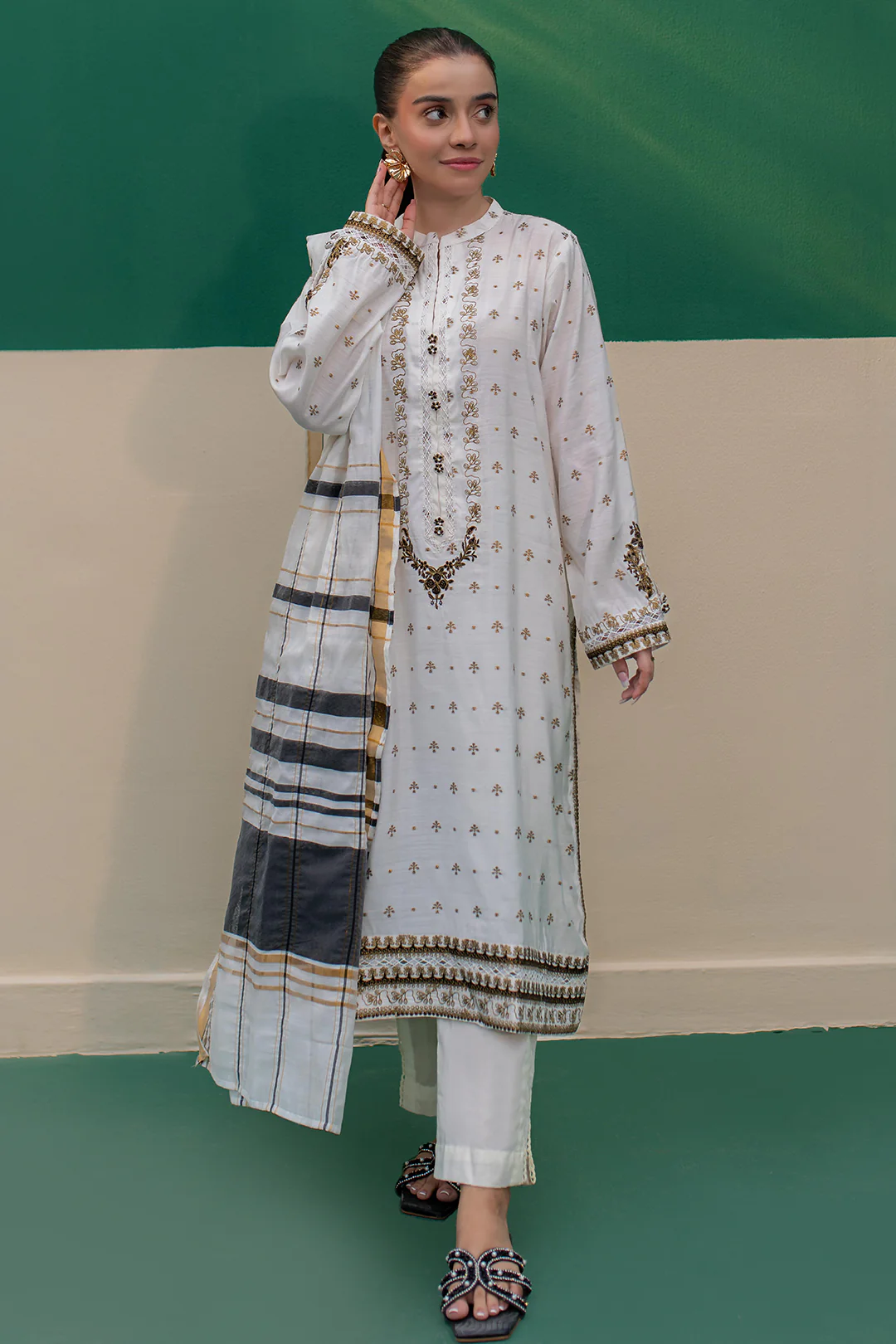 Embroidered Kurta Dupatta - 1978 - Image 2