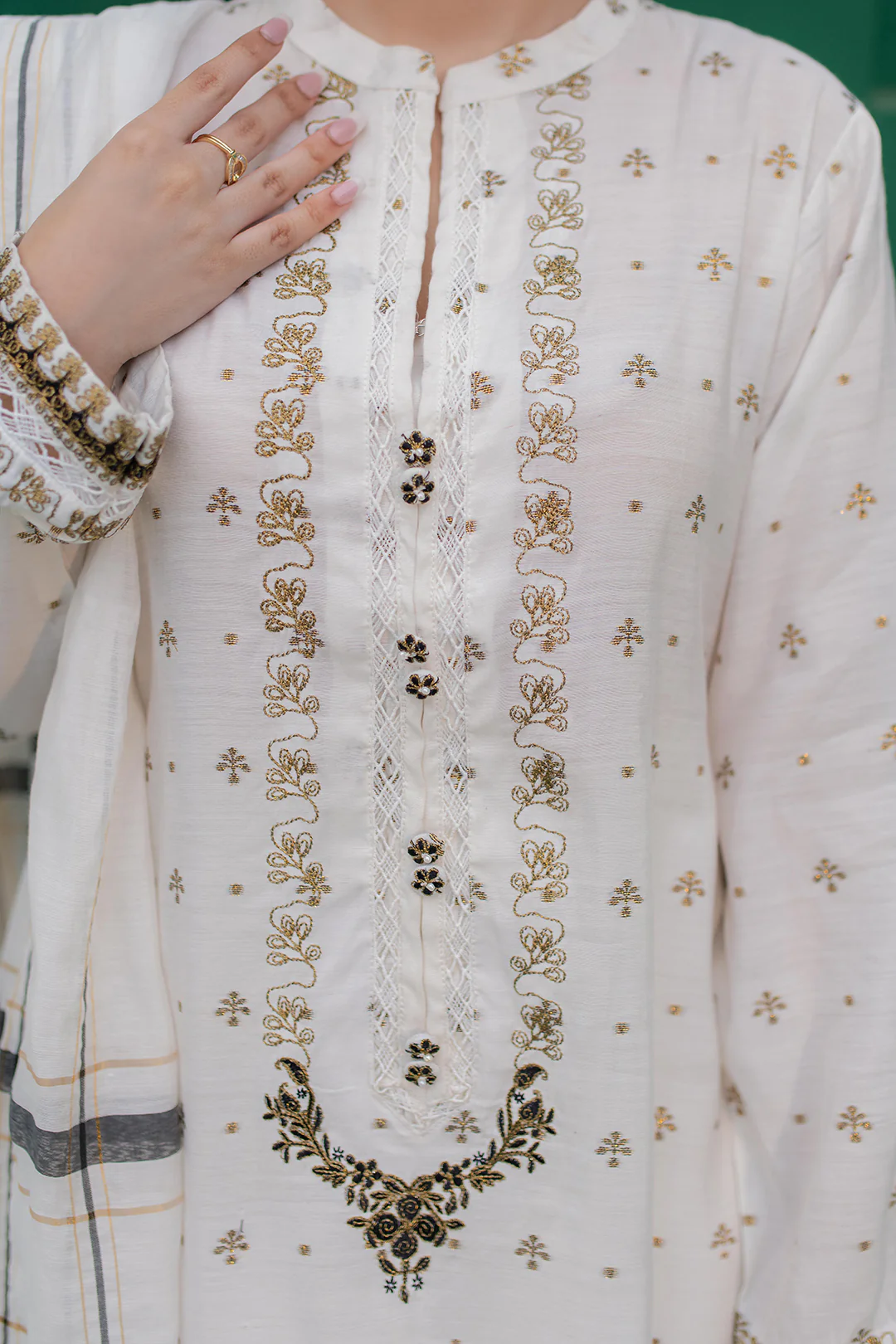 Embroidered Kurta Dupatta - 1978 - Image 4