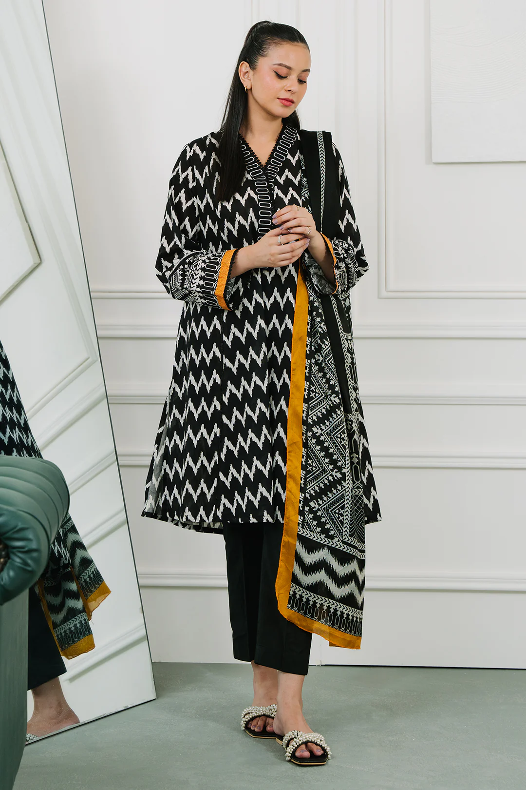Kurta Dupatta - 2065 - Image 3