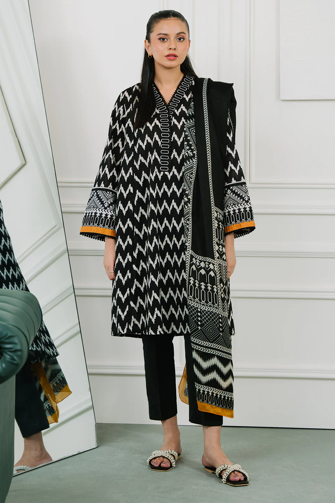 Kurta Dupatta - 2065 - Image 7