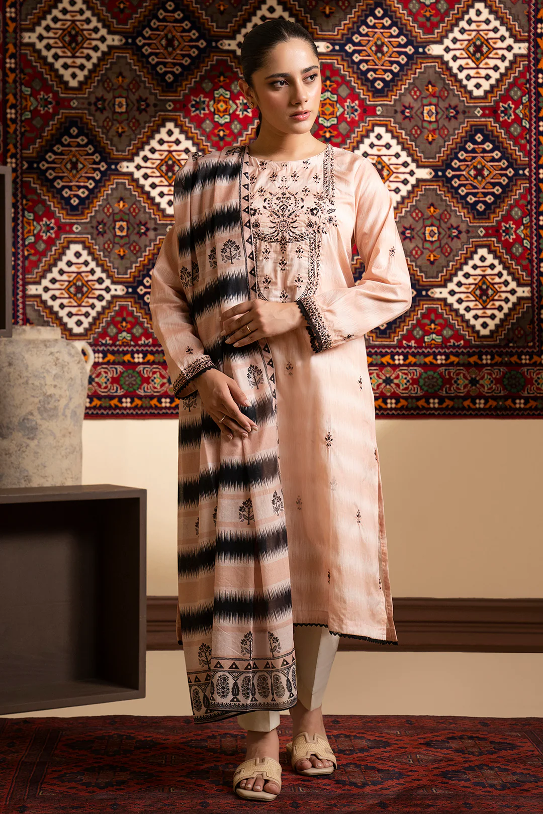 Embroidered Kurta Dupatta - 1668 - Image 5