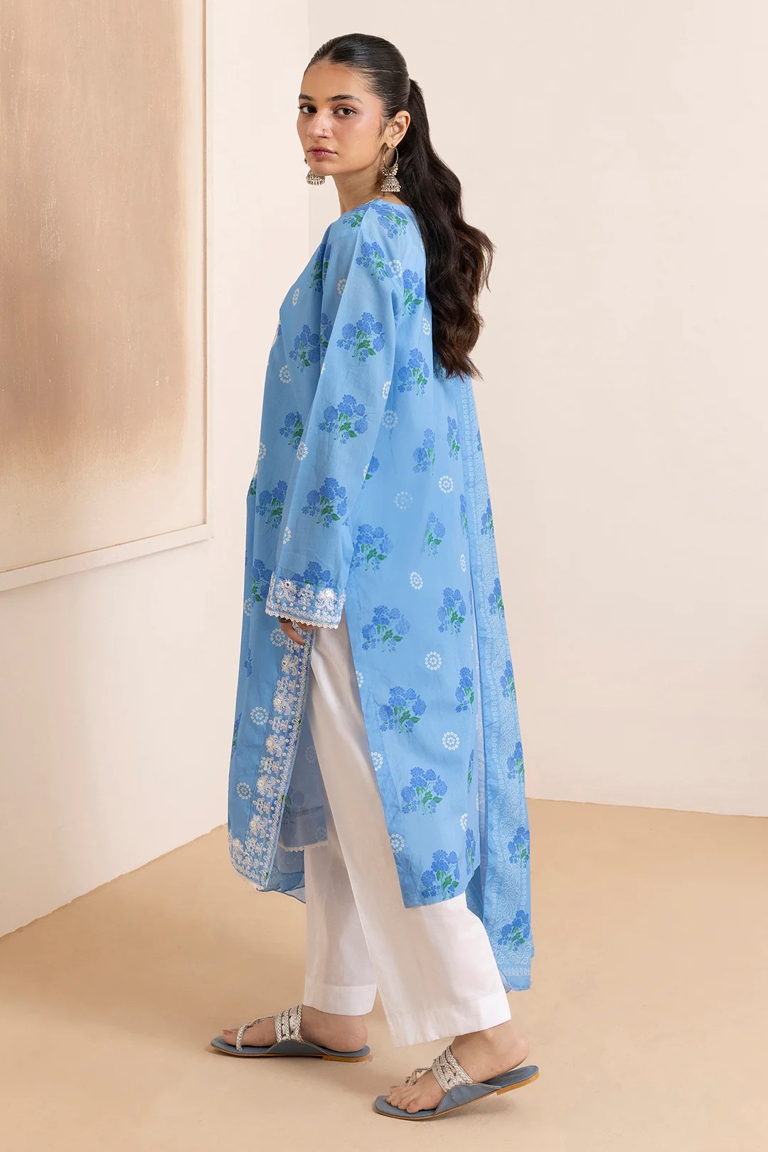 Embroidered Kurta Dupatta - 2232 - Image 7