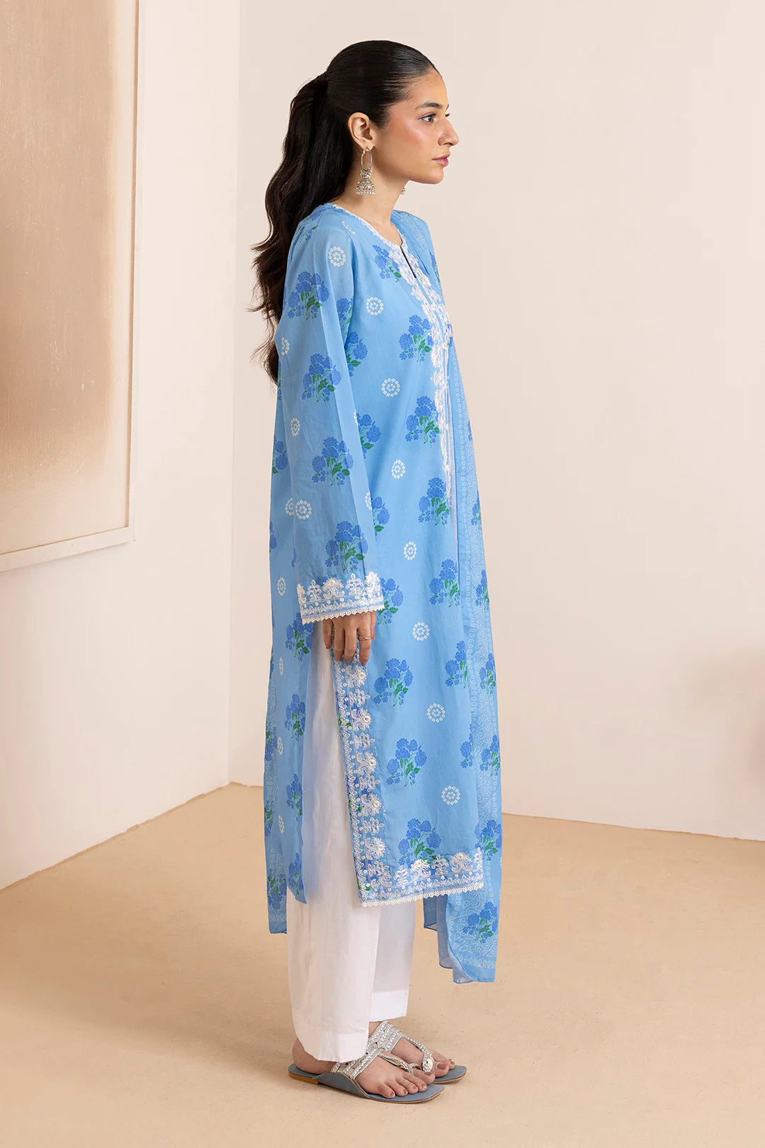 Embroidered Kurta Dupatta - 2232 - Image 8