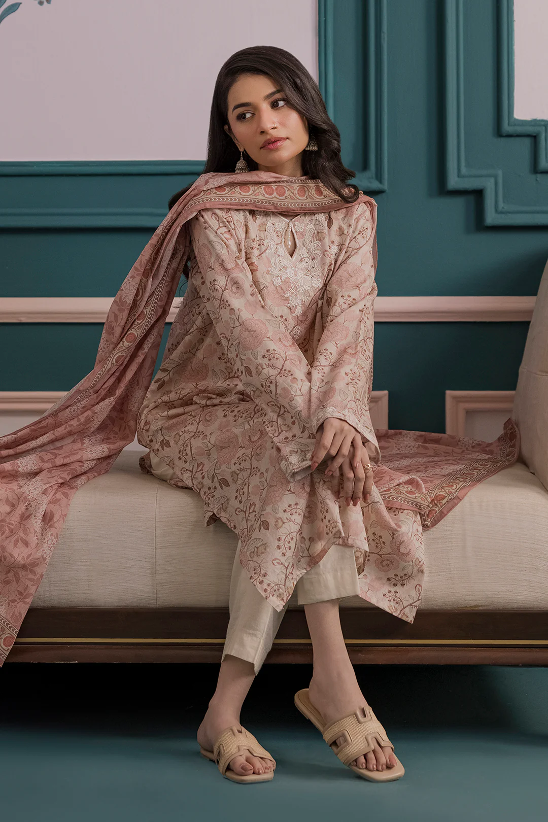 Embroidered Kurta Dupatta - 2130 - Image 3