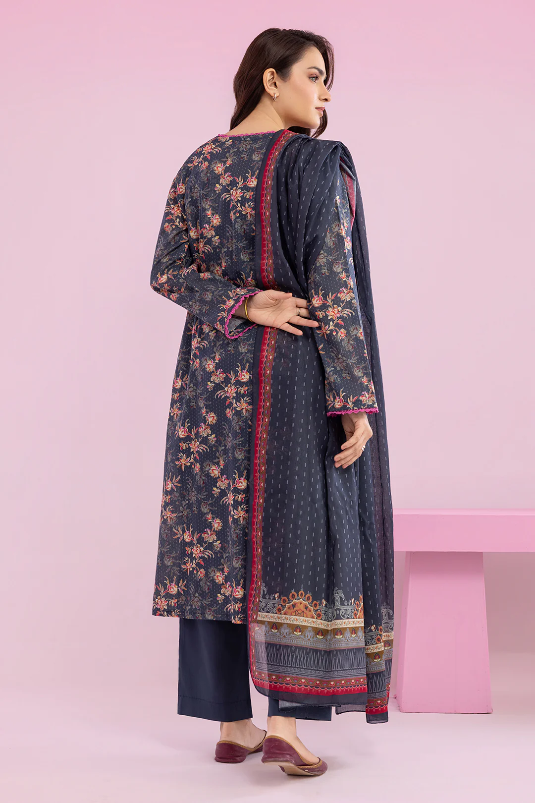 Kurta Dupatta - 2136 - Image 11