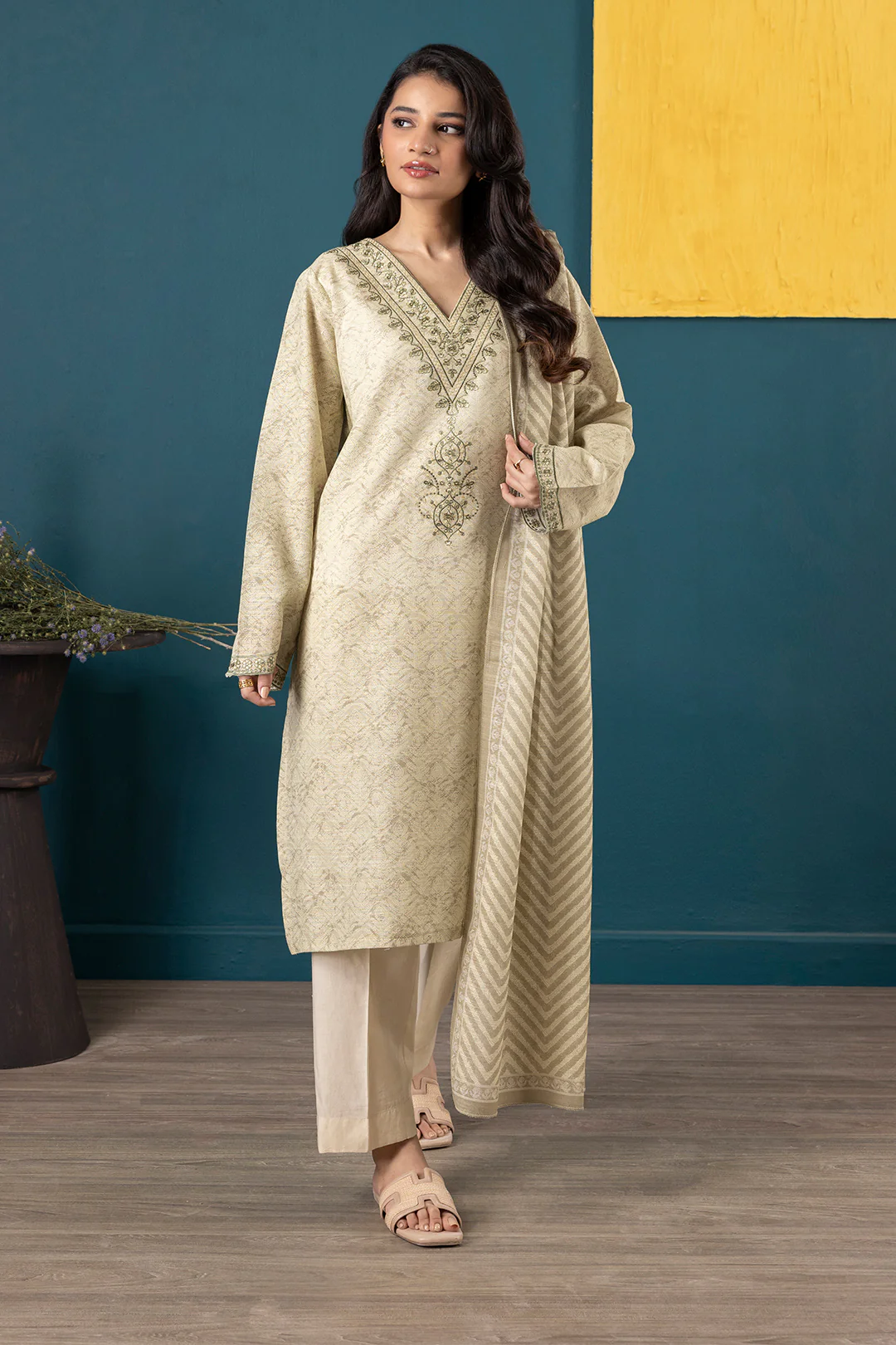 Embroidered Kurta Dupatta - 2692 - Image 4