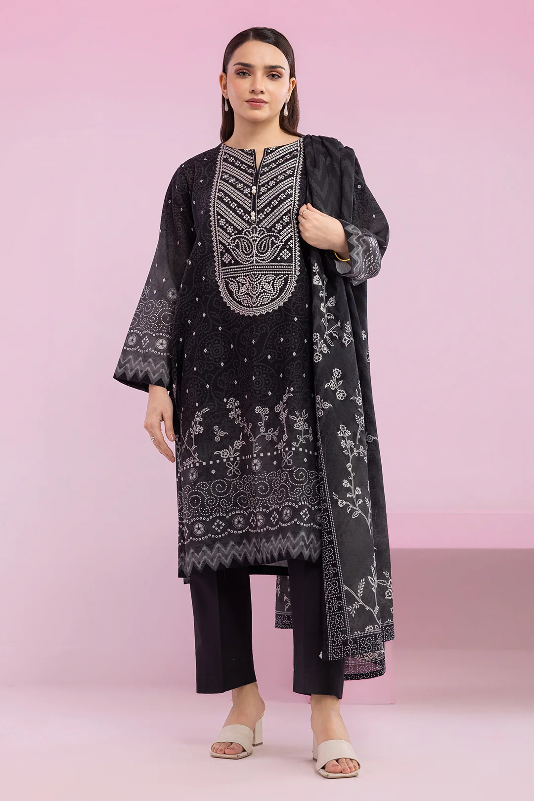 Embroidered Kurta Dupatta - 2861 - Image 5