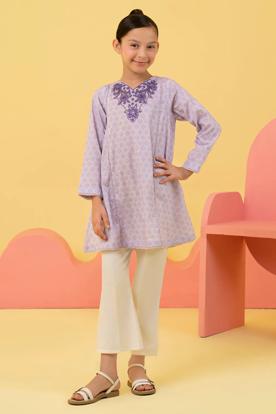 Embroidered Kurta - 1398 - Image 6