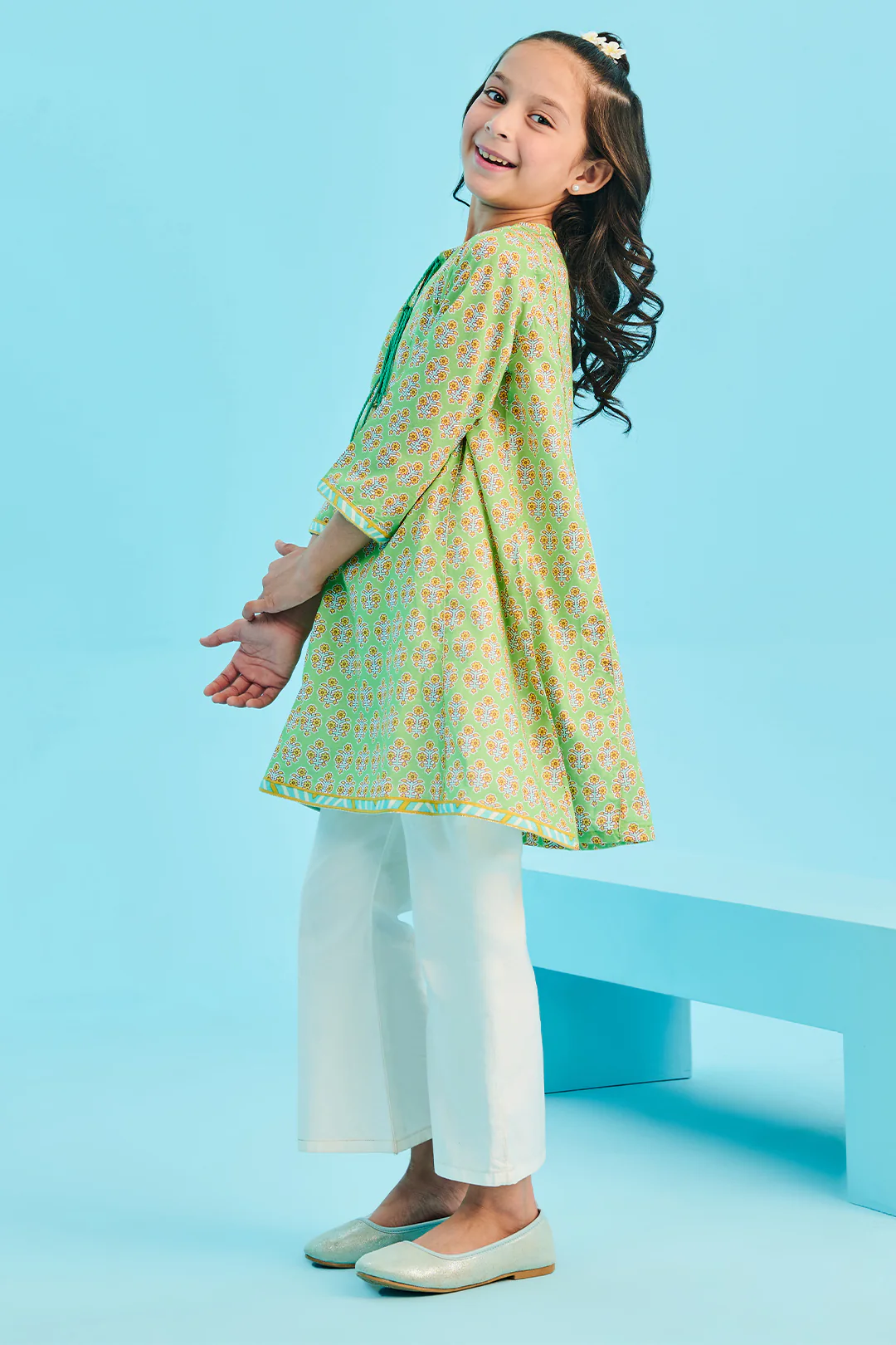 Embroidered Kurta - 1401 - Image 2