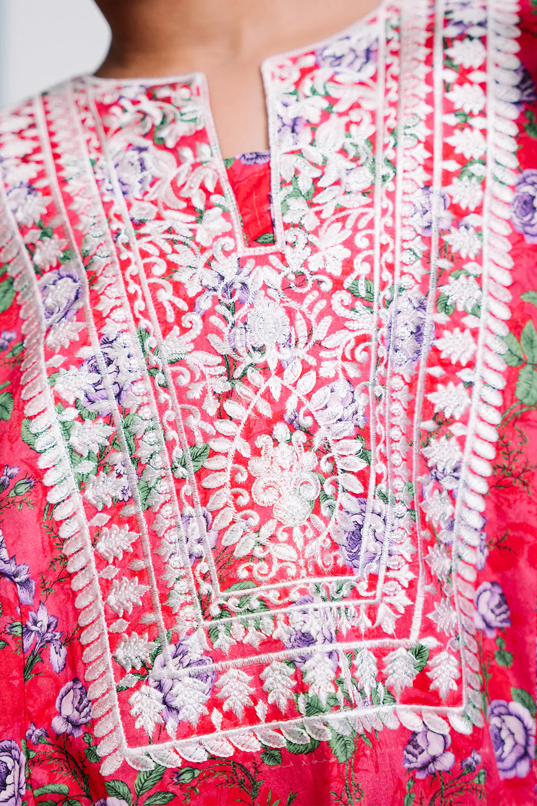 Embroidered Kurta - 1453 - Image 4