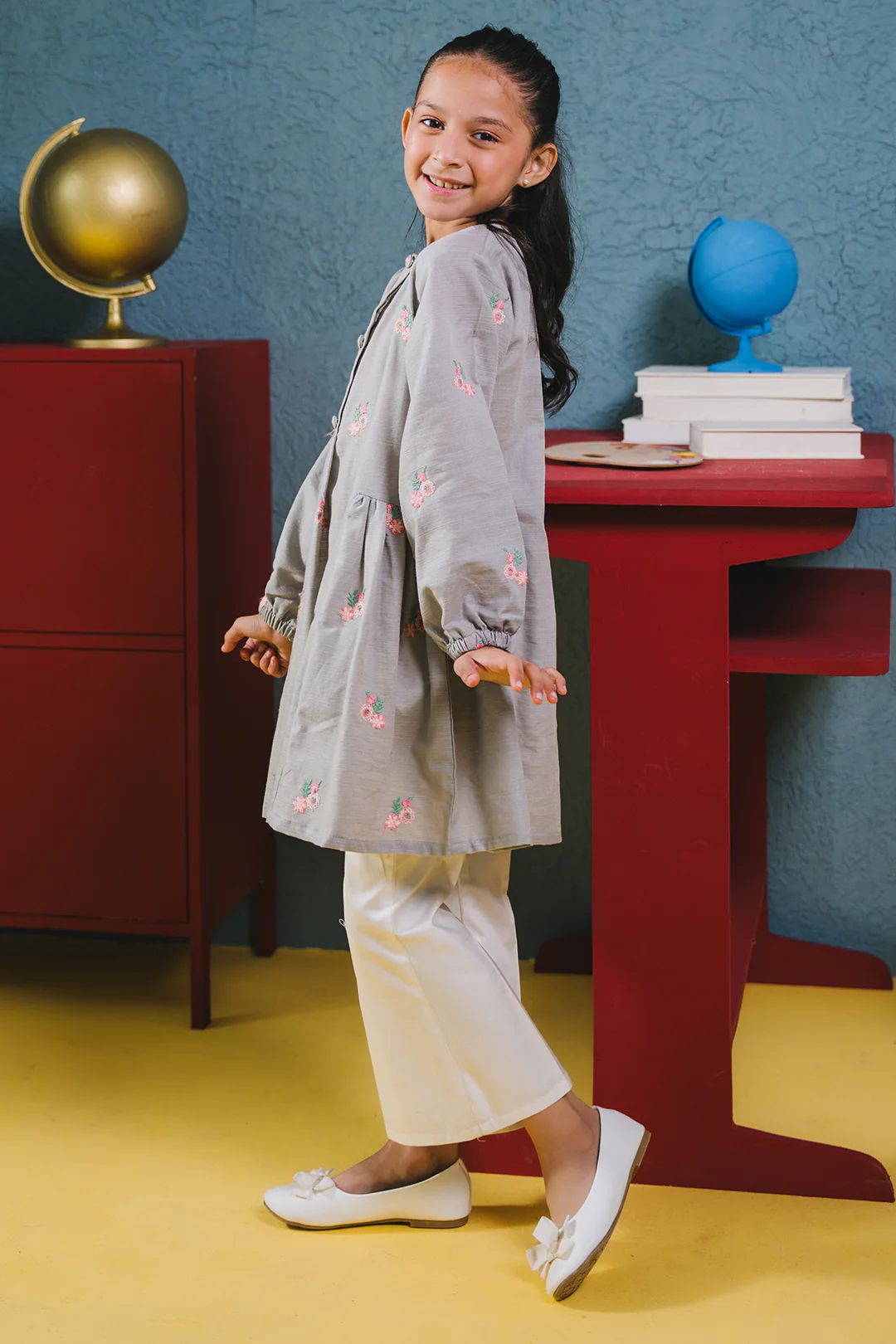 Embroidered Kurta - 1161 - Image 5