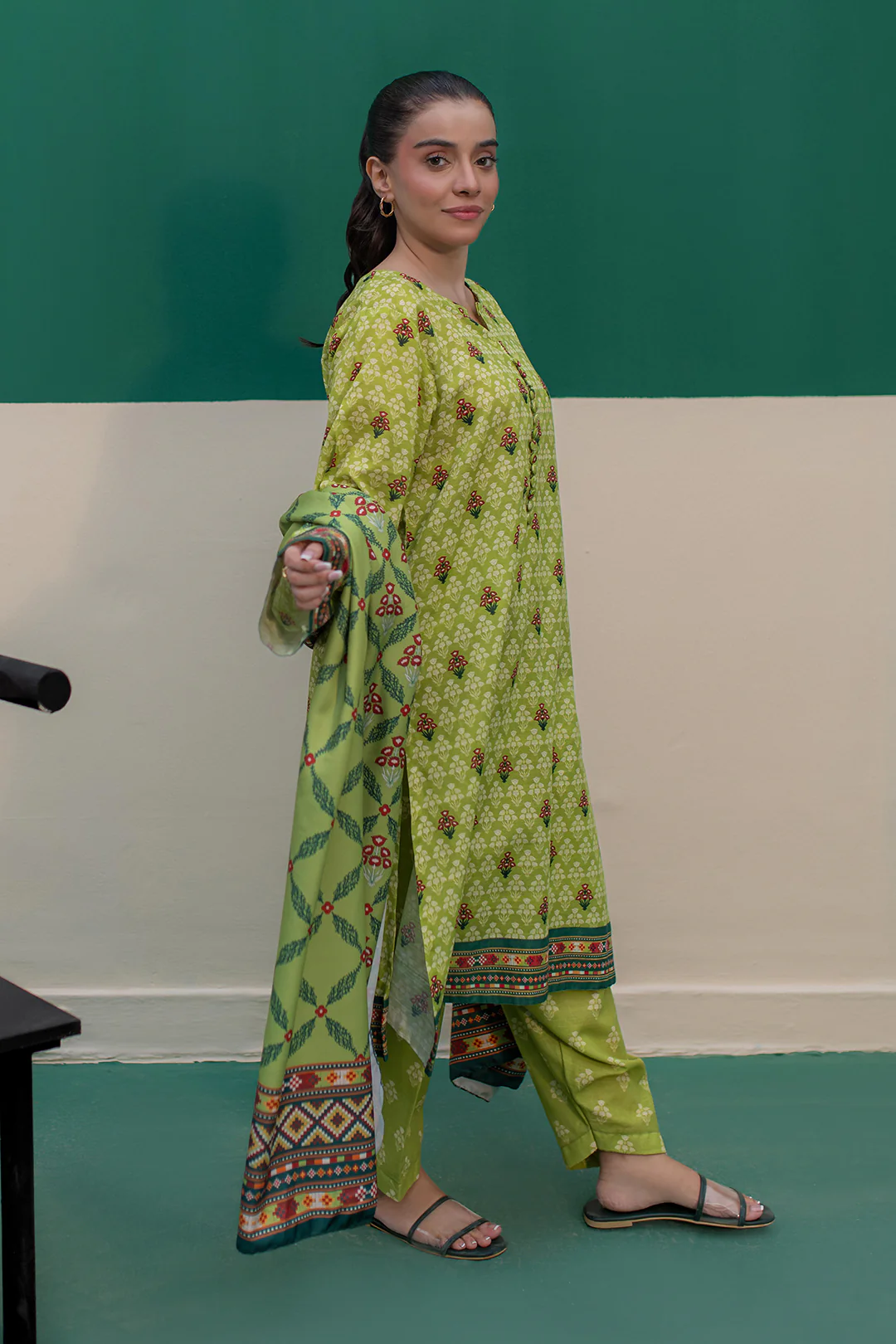 Kurta Shawl Trouser - 2943 - Image 4