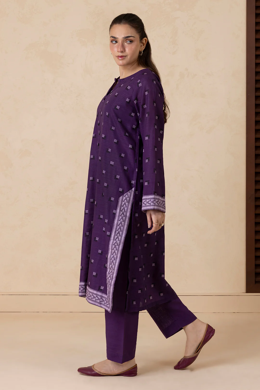 Kurta Shawl Trouser - 2870 - Image 8
